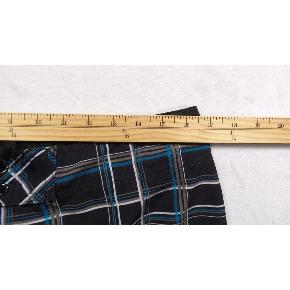 Quiksilver Shorts Mens 33‎ Black Plaid Stretch Boardshorts Pocket Drawstring